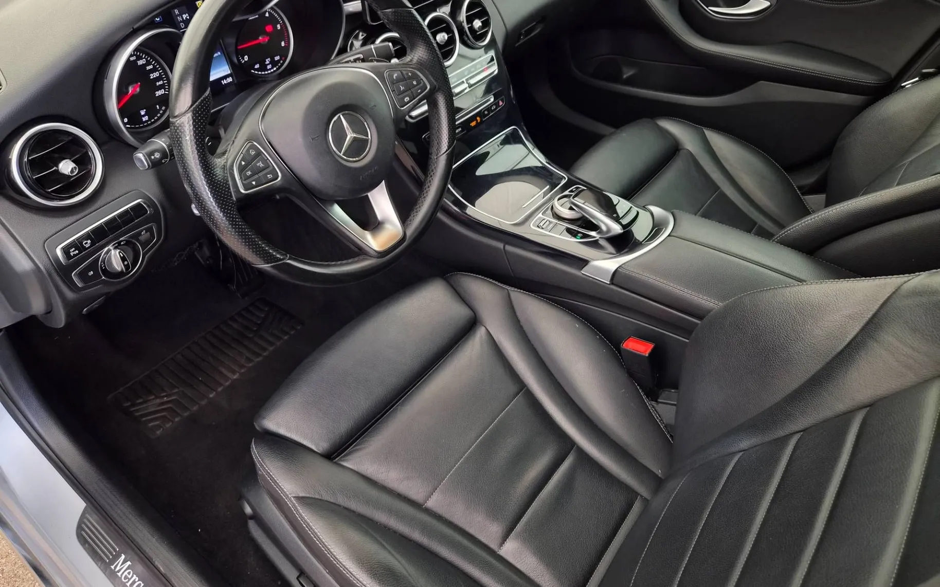 Zunanja slika - Mercedes-Benz C-Razred - 220D-EXCLUSIVE-PANORAMA-18COL-360KAMERE-USNJE-... - 5
