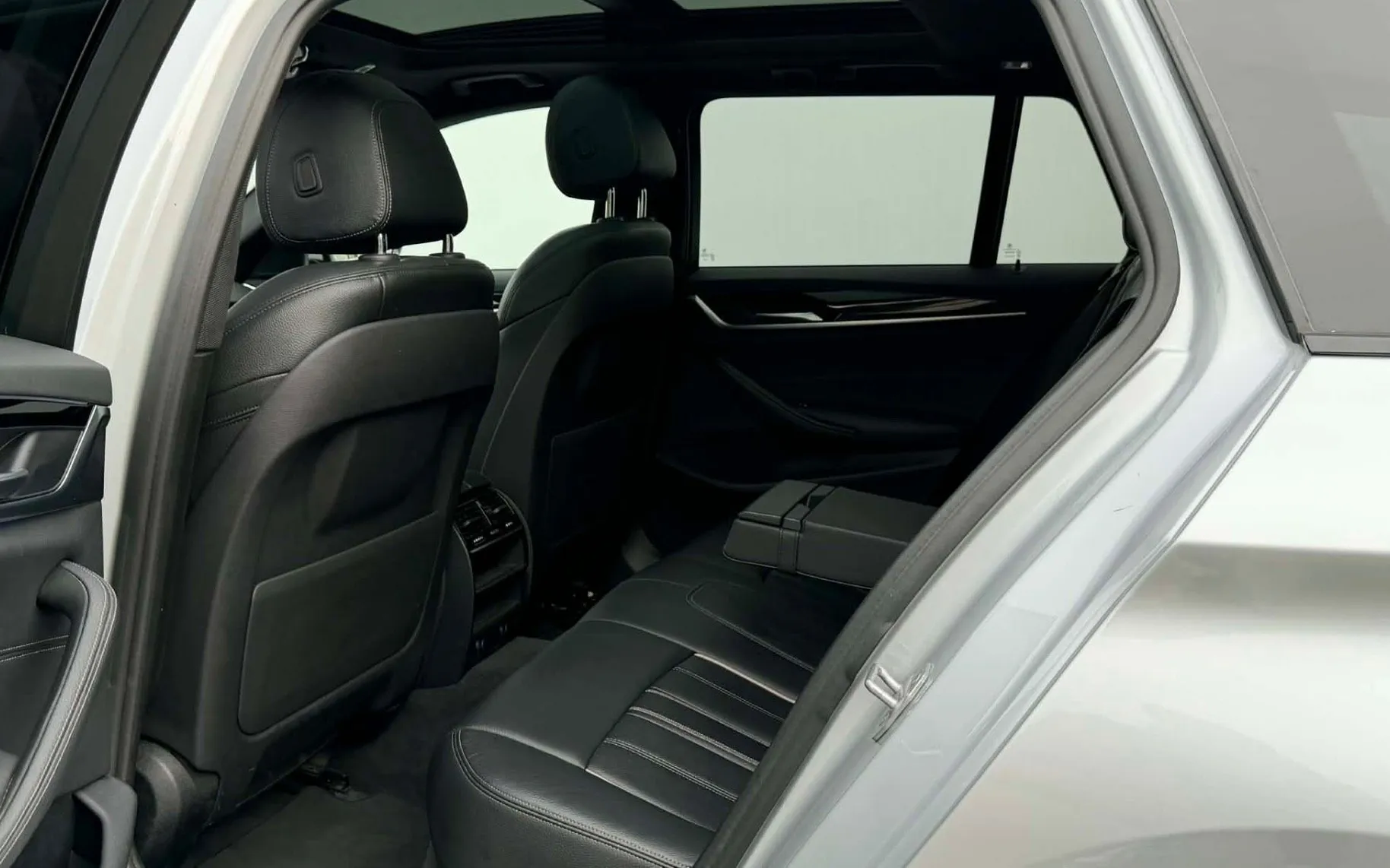 Zunanja slika - BMW Serija 5 - Touring: 520d-AUT-SPORT-FUL LED-LIZING ZA TUJCE-PANORAMA - 10