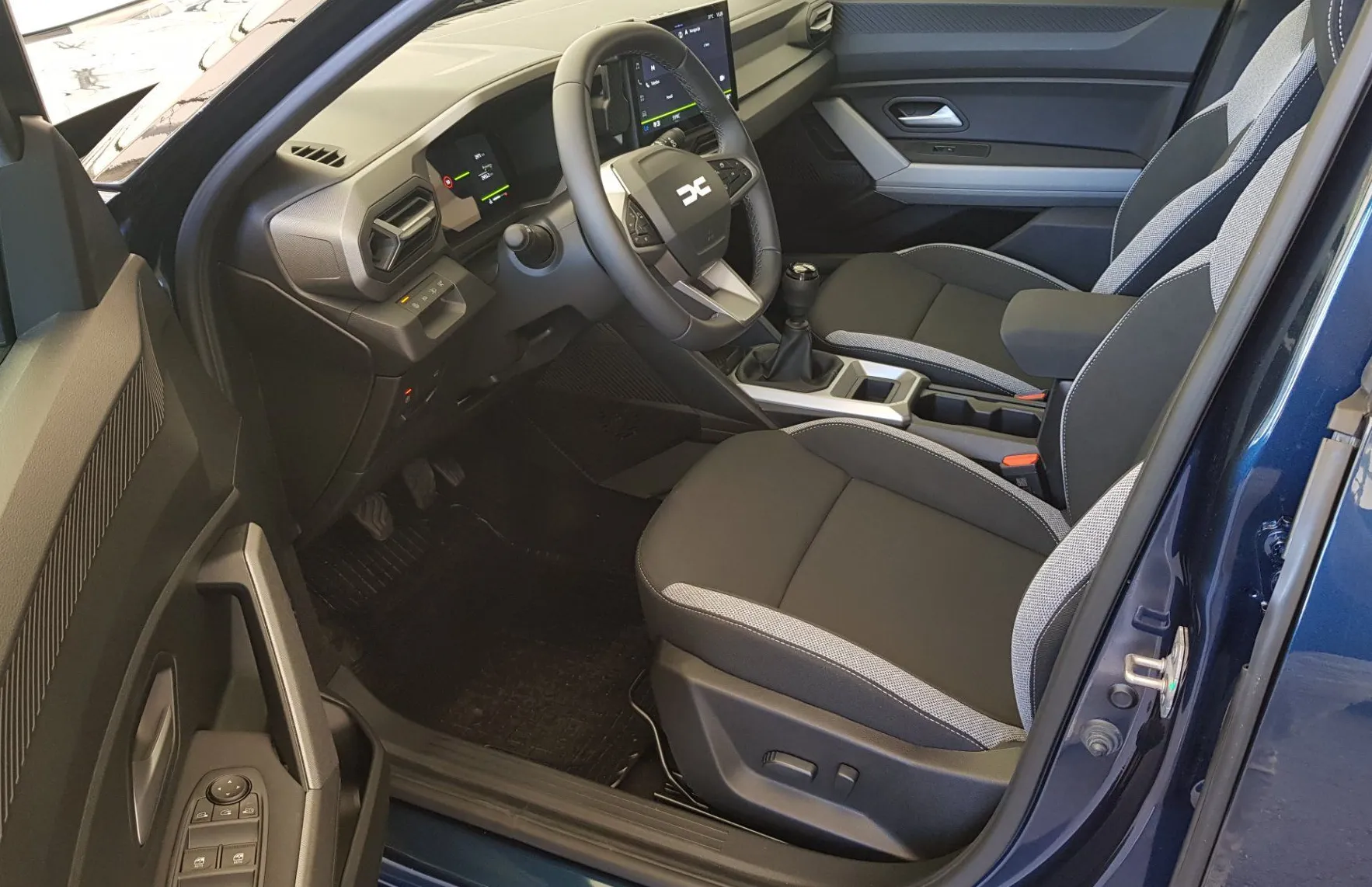 Zunanja slika - Dacia Bigster - 1.2 TCe 140 Journey - 6