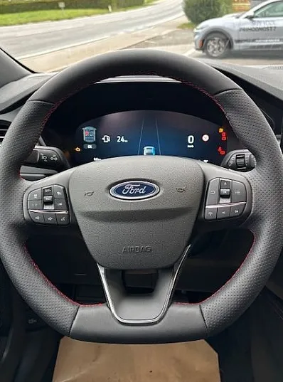 Zunanja slika - Ford Kuga - St-Line X 1.5 EcoBoost 186KM - 9