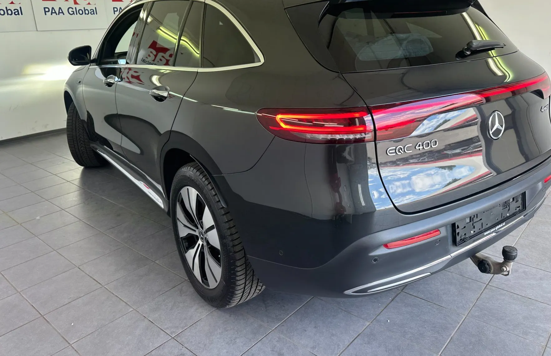 Zunanja slika - Mercedes-Benz EQC - 400 4MATIC.NEMŠKI+4ALU.KAMERA.KLJUKA.LED.ACC.USNJE - 8