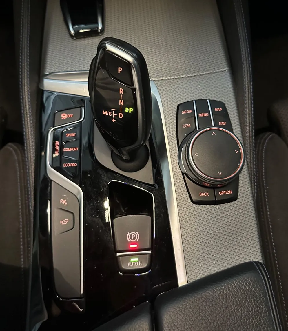 Zunanja slika - BMW Serija 5 - Touring: 540i xDrive MSPORT-PERFORMANCE-ADAPTIVE-PANO-VK - 10