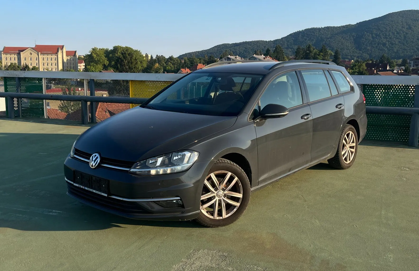 Zunanja slika - Volkswagen Golf - Variant 1.6 TDI BMT Rabbit - 1