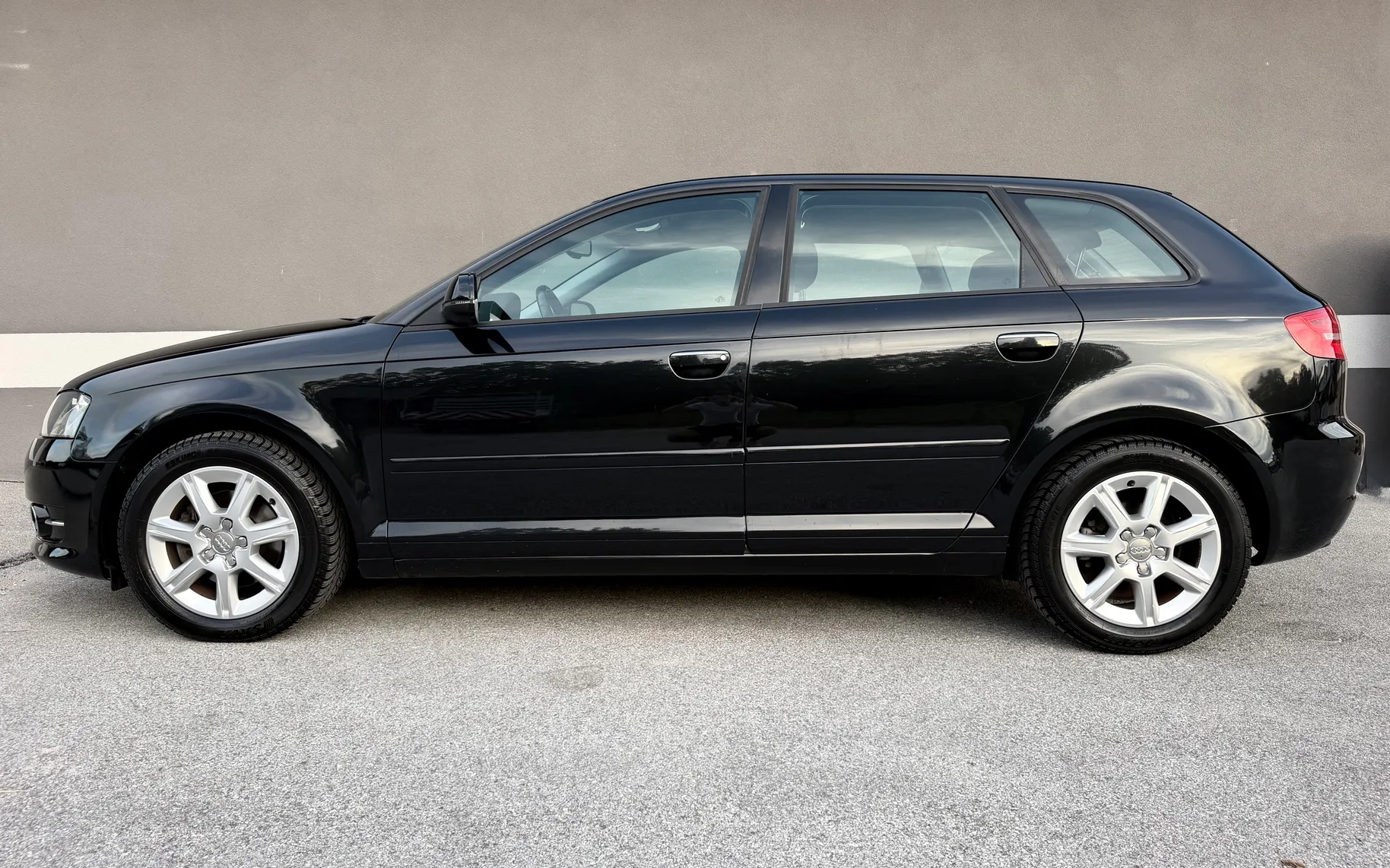 Zunanja slika - Audi A3 - Ambiente 2.0 TDI S-tronic F1 2.LASTNIK ALU 16. - 13