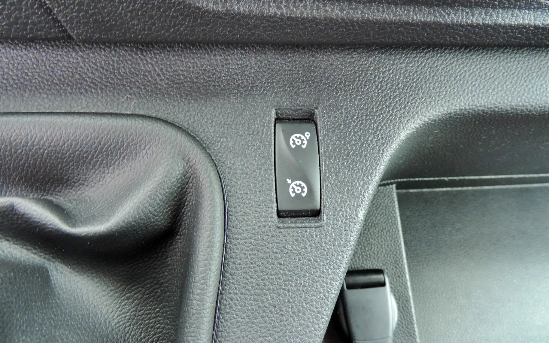 Zunanja slika - Renault Master - 2.3 dCi 145  KLIMA-KAMERA-ZRAČNO VZMETENJE - 7