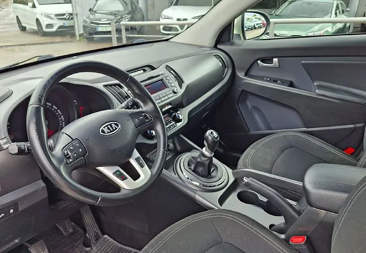 Zunanja slika - KIA Sportage - 2.0 CRDi AWD LX Urban SLOVENSKO POREKLO - 7