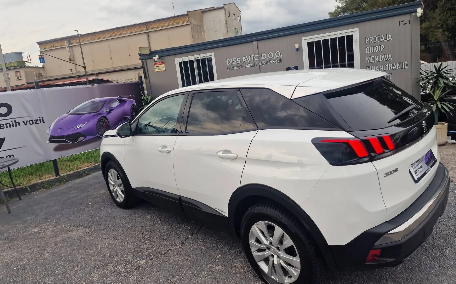 Zunanja slika - Peugeot 3008 - 1.5 BlueHDI Avt. OPR. VELIK SERVIS VIRTUAL KAM. - 4