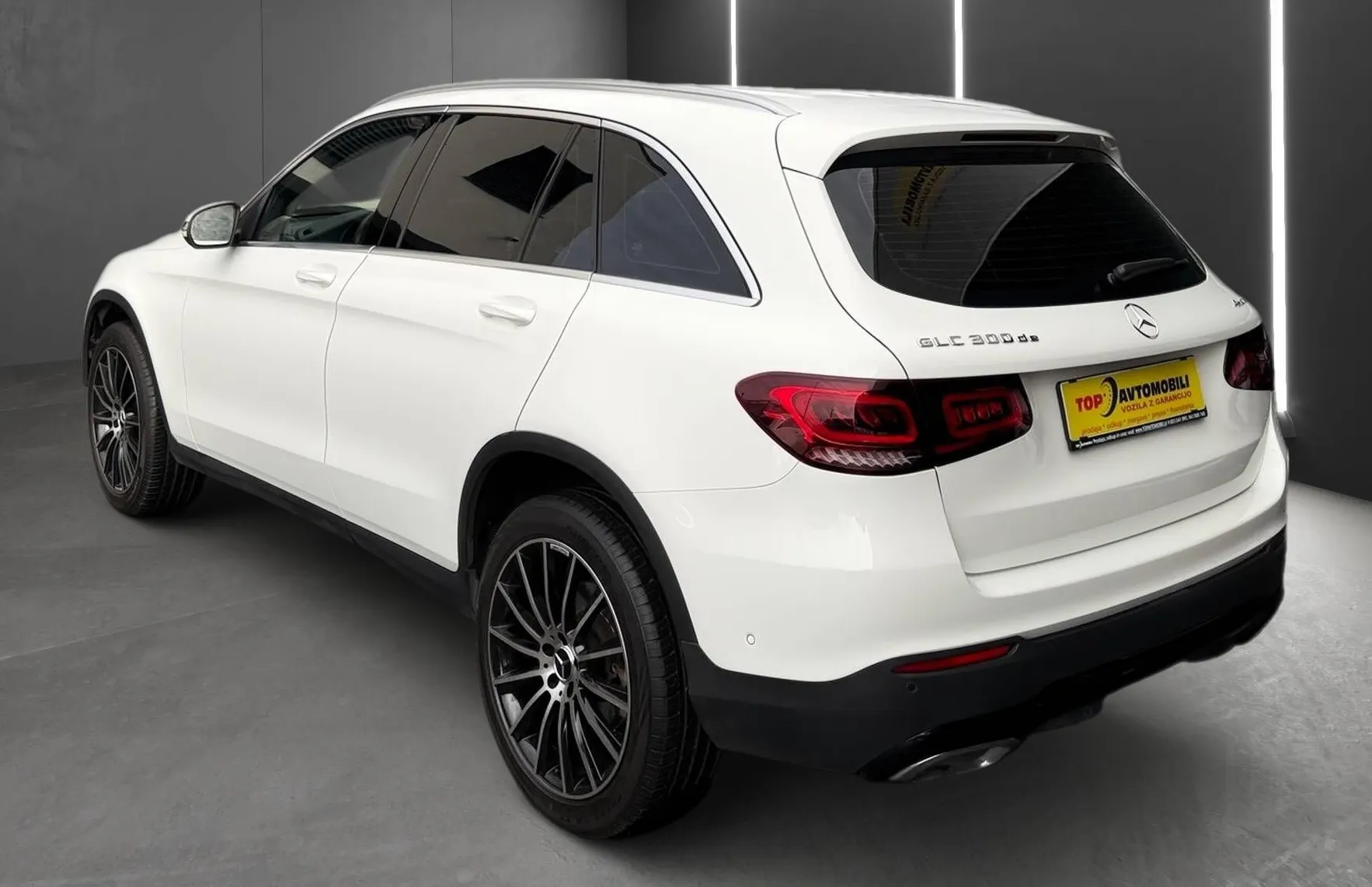 Zunanja slika - Mercedes-Benz GLC-Razred - 300DE 4MATIC AUT MULTIBEAM NAVI PDC KAMERA TOP... - 4