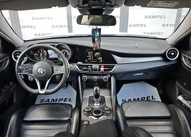 Zunanja slika - Alfa Romeo Giulia - 2.2 AT8 Q4 Veloce - AKT. TEMPOMAT - GRETJE VOLANA - 8