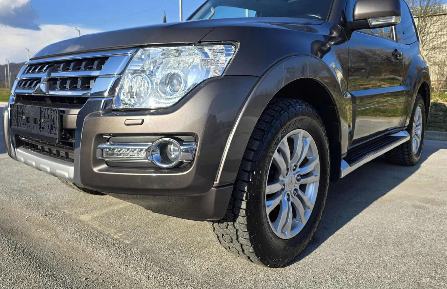 Zunanja slika - Mitsubishi Pajero - 3.2 DI-D A T 3 VRATA ODLIČEN - 3