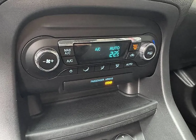 Zunanja slika - Ford Ka - +°1.2°1.LAST°SLO°AVT.KLIMA°PARK.SEN.°SAMO 68.000.. - 15