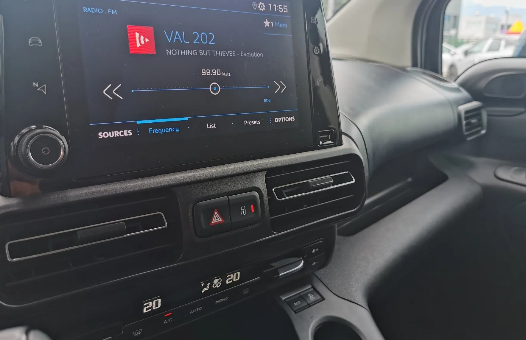 Zunanja slika - Peugeot Rifter - 1.5 HDi L1 AUT. - 14