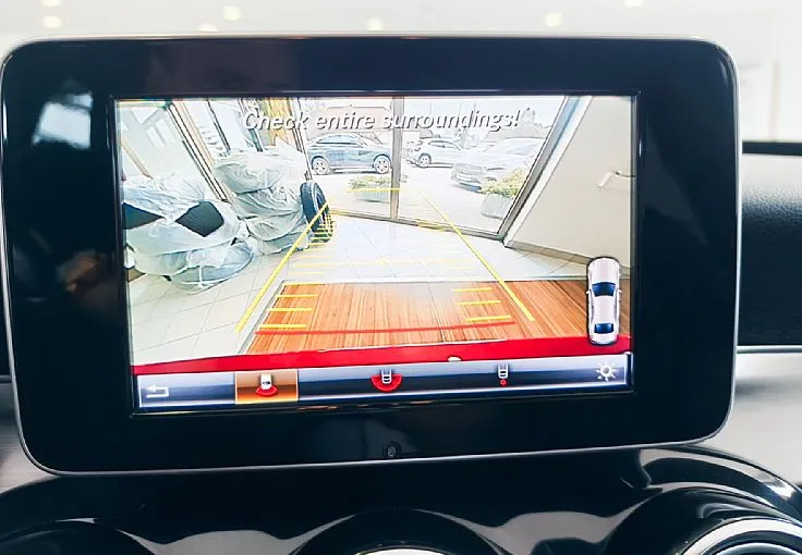 Zunanja slika - Mercedes-Benz C-Razred - C 220d FULL AMG-USNJE-KAMERA-TEMP-NAVI-LED-VIDEO - 12