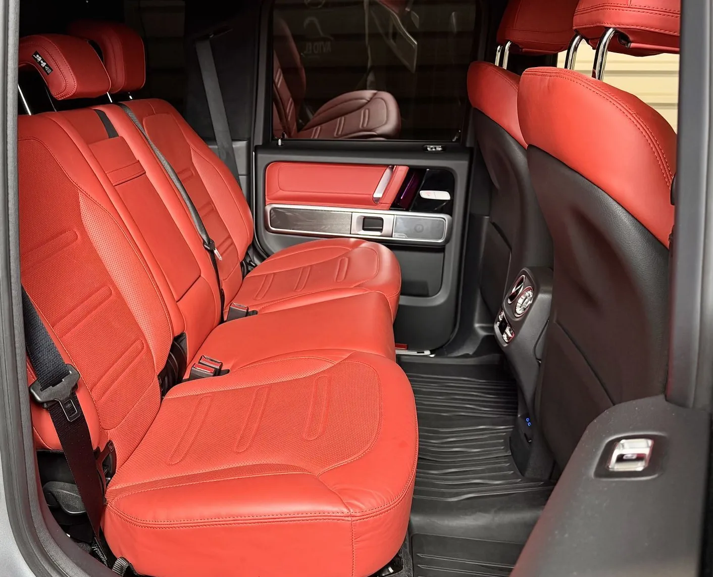 Zunanja slika - Mercedes-Benz G-Razred - G 450D - AMG- PANO - BURM. - 360 KAM. - GRET. SED - 14