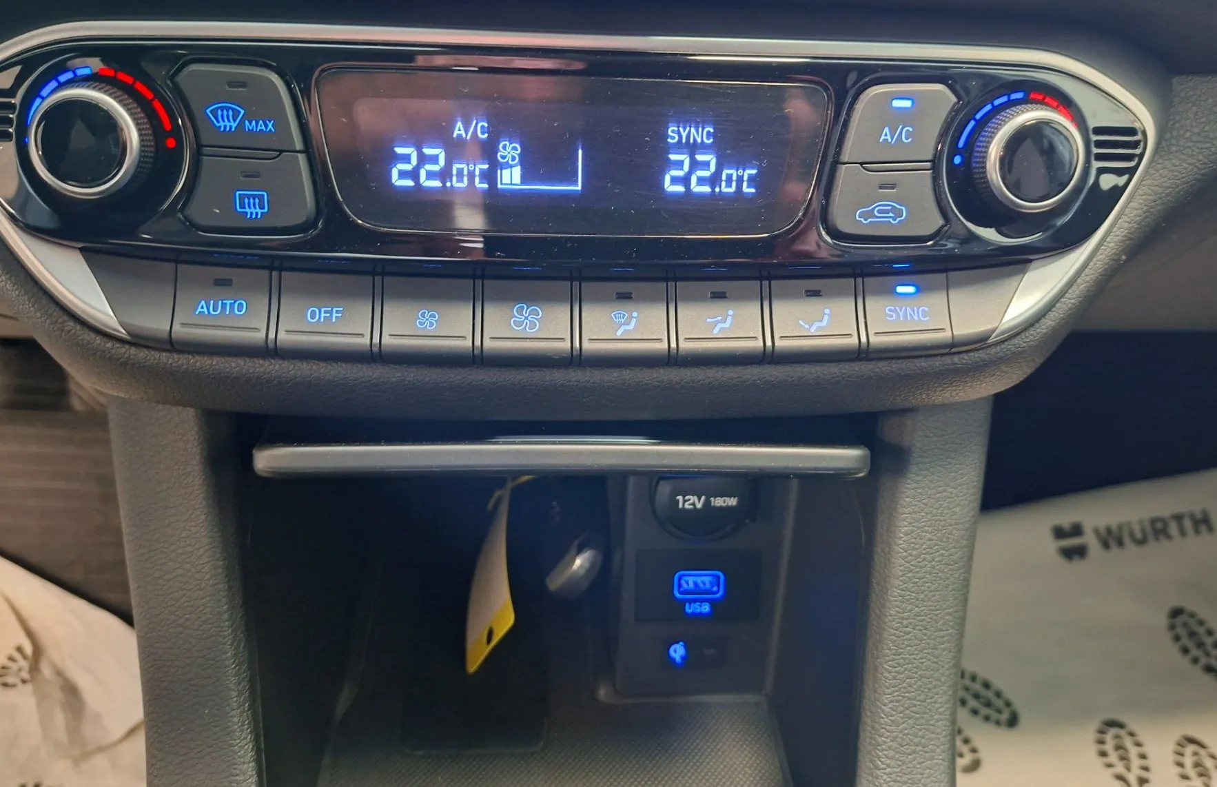 Zunanja slika - Hyundai i30 - 1.6 CRDi  116 Style-LED-NAVI-KEMERA-PDC-ODLIČEN- - 10