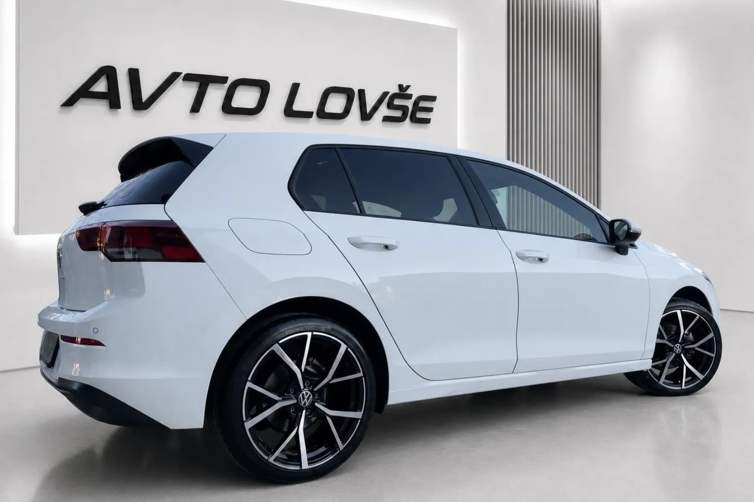 Zunanja slika - Volkswagen Golf - 2.0 TDI BMT DSG-1 LASTNIK-VIRTUAL-LED-KAM-ODLIČEN. - 5