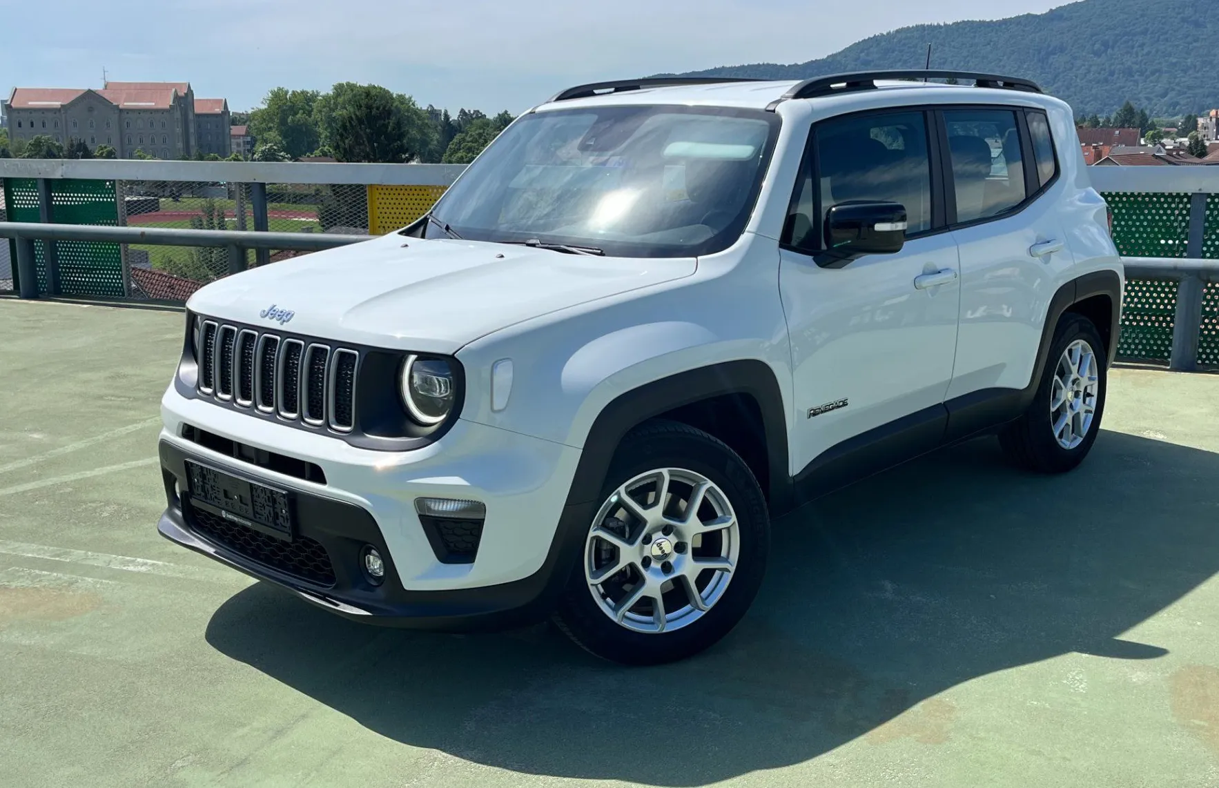 Zunanja slika - Jeep Renegade - 1.5 T4 e-Hybrid Altitude LED. ACC. VZR KAM. PDC - 1