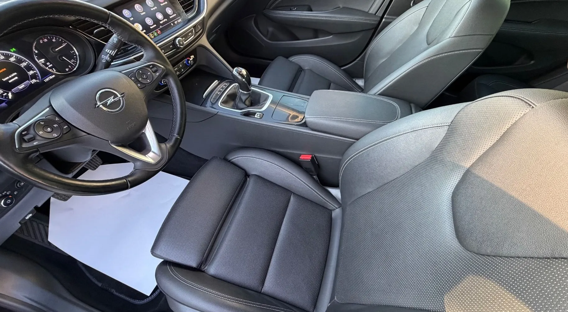 Notranja slika - Opel Insignia - 1.6 CDTI - 9