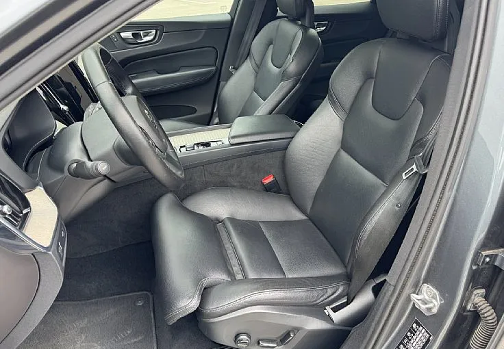 Zunanja slika - Volvo XC60 - D4 AWD Momentum Avt. - 10