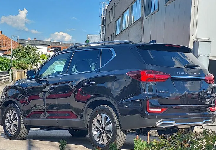 Zunanja slika - KG Mobility Rexton - 2.2 XDI DYNAMIC  18 . 4x4 A T - 6