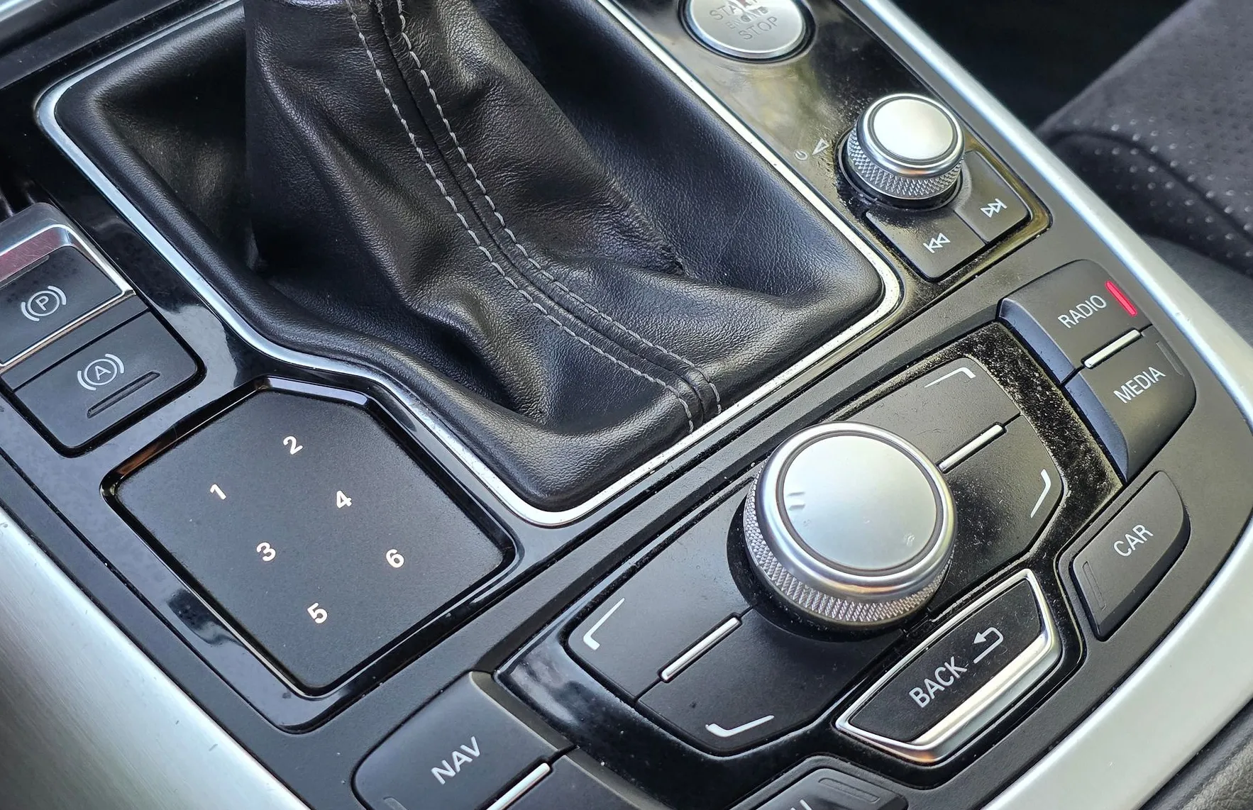 Zunanja slika - Audi A6 - 3.0 TDI LIMUZINA S-LINE XENON-GRETJE SEDEŽEV-NAVI - 18