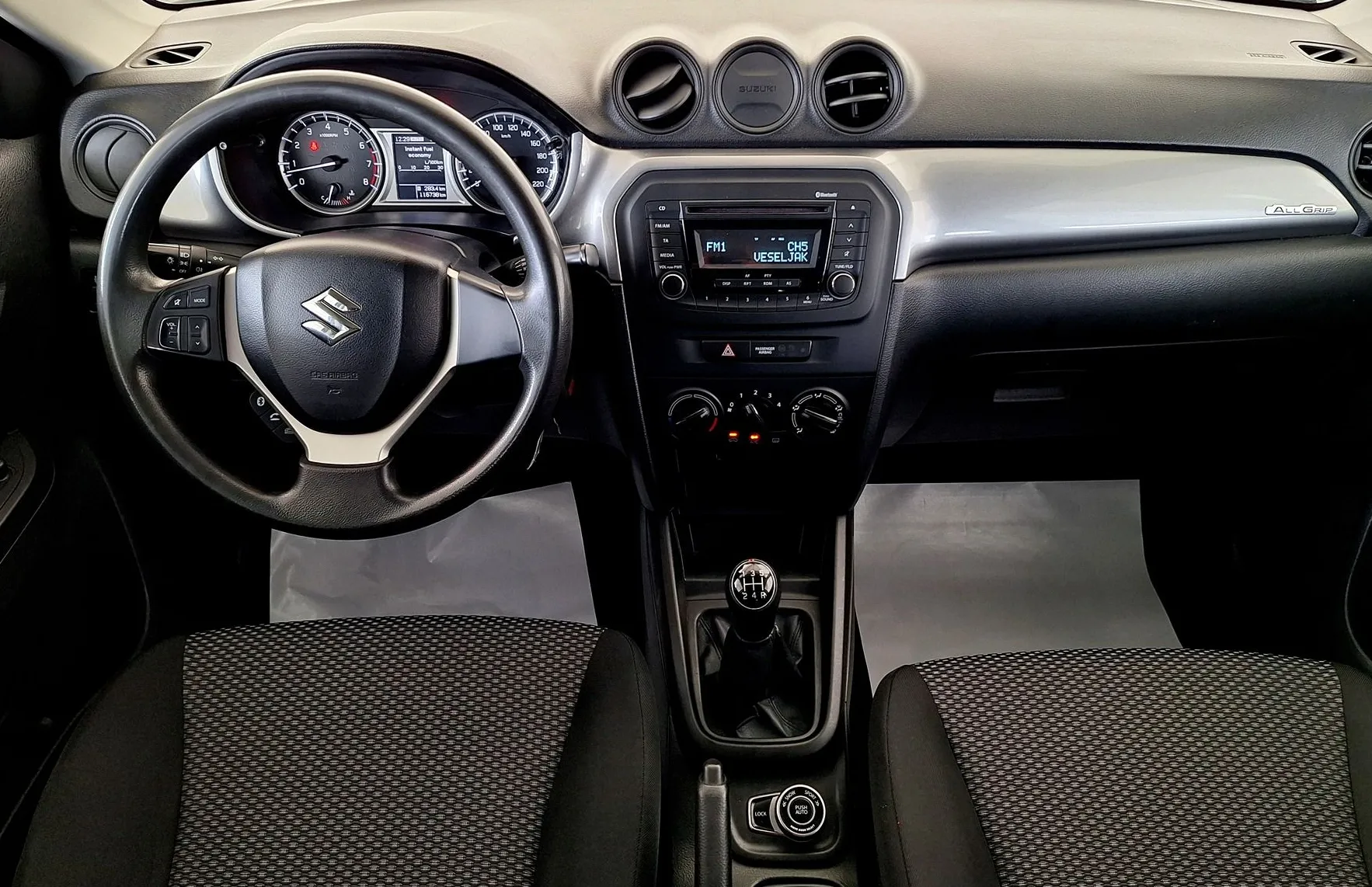 Zunanja slika - Suzuki Vitara - 1.6 VVT COMFORT 4WD•VLEČNA KLJUKA•SLO• - 11