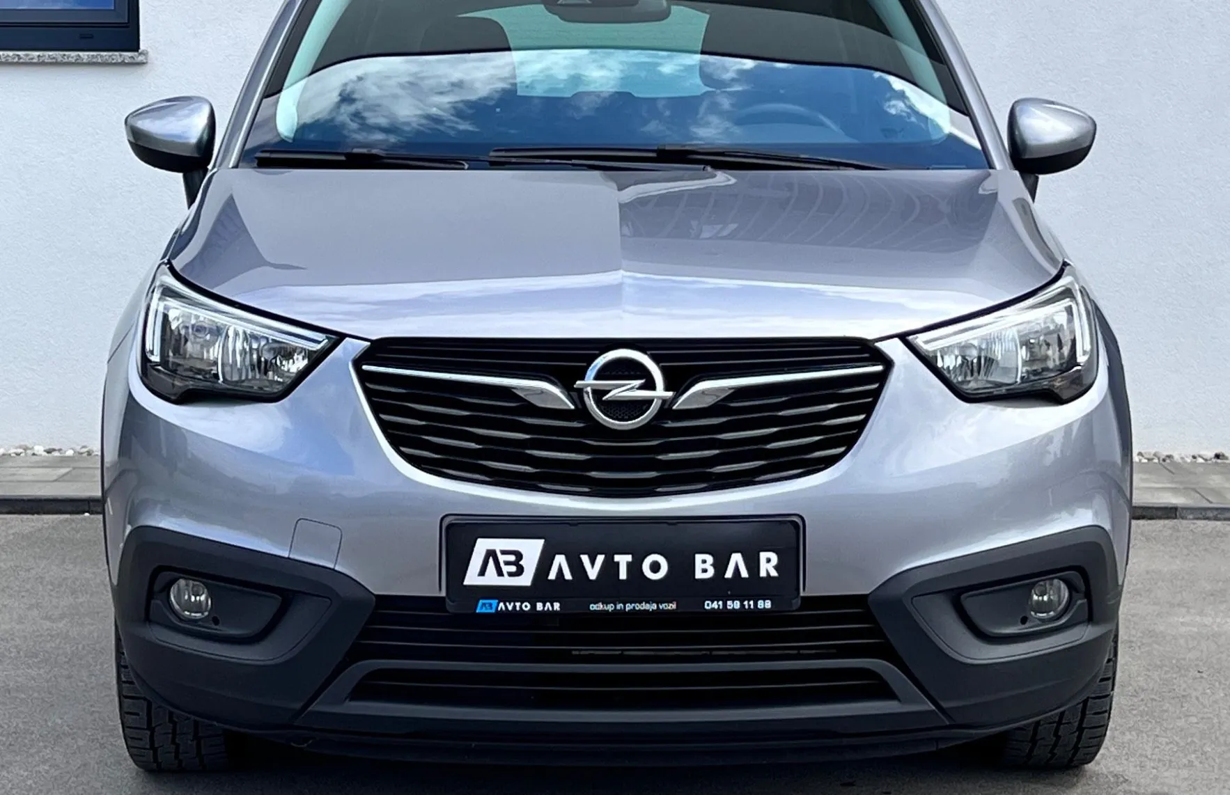 Zunanja slika - Opel Crossland X - 1.2 +SLO+1.LAST+DAB+PDC+ALU+TEMP... - 2