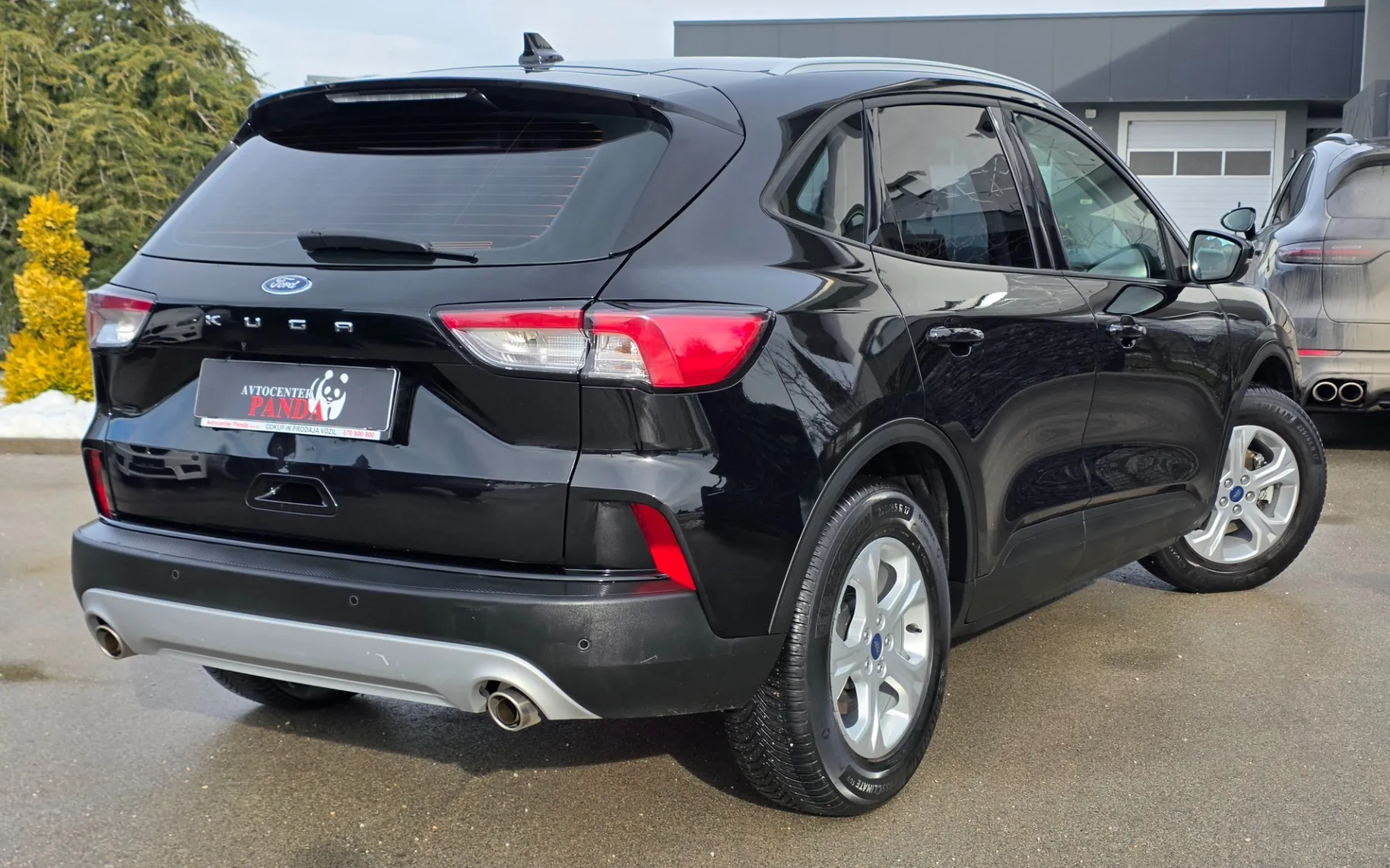 Zunanja slika - Ford Kuga - 1,5 EcoBoost Titanium - 4