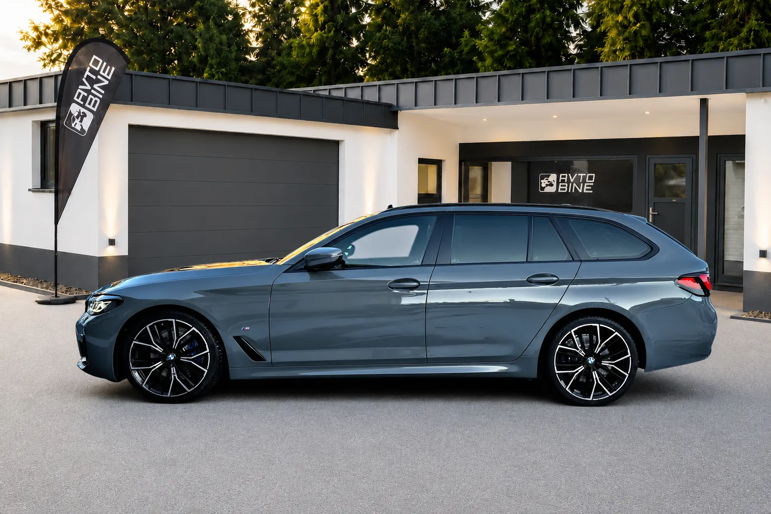 Zunanja slika - BMW serija 5 Touring: - 520D•M PAKET•PANO•NARDO•FACELIFT•LED•KOT NOV - 5