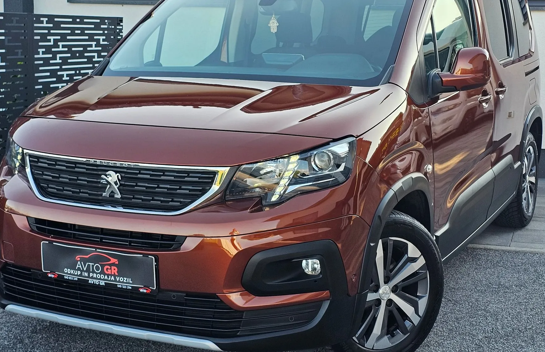 Zunanja slika - Peugeot Rifter - 1.5 HDI 130-AUT.-GT LINE-NAVI-LED-ALU-ODLIČEN- - 7