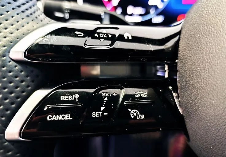 Zunanja slika - Mercedes-Benz GLC-Razred - GLC coupe 300 4MATIC AMG PREMIUM MHEV-AKT.T-HEAD UP-VIDEO - 12
