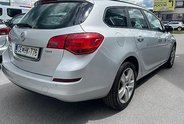 Zunanja slika - Opel Astra - 1.7CDTI 81KW RM6 - 3