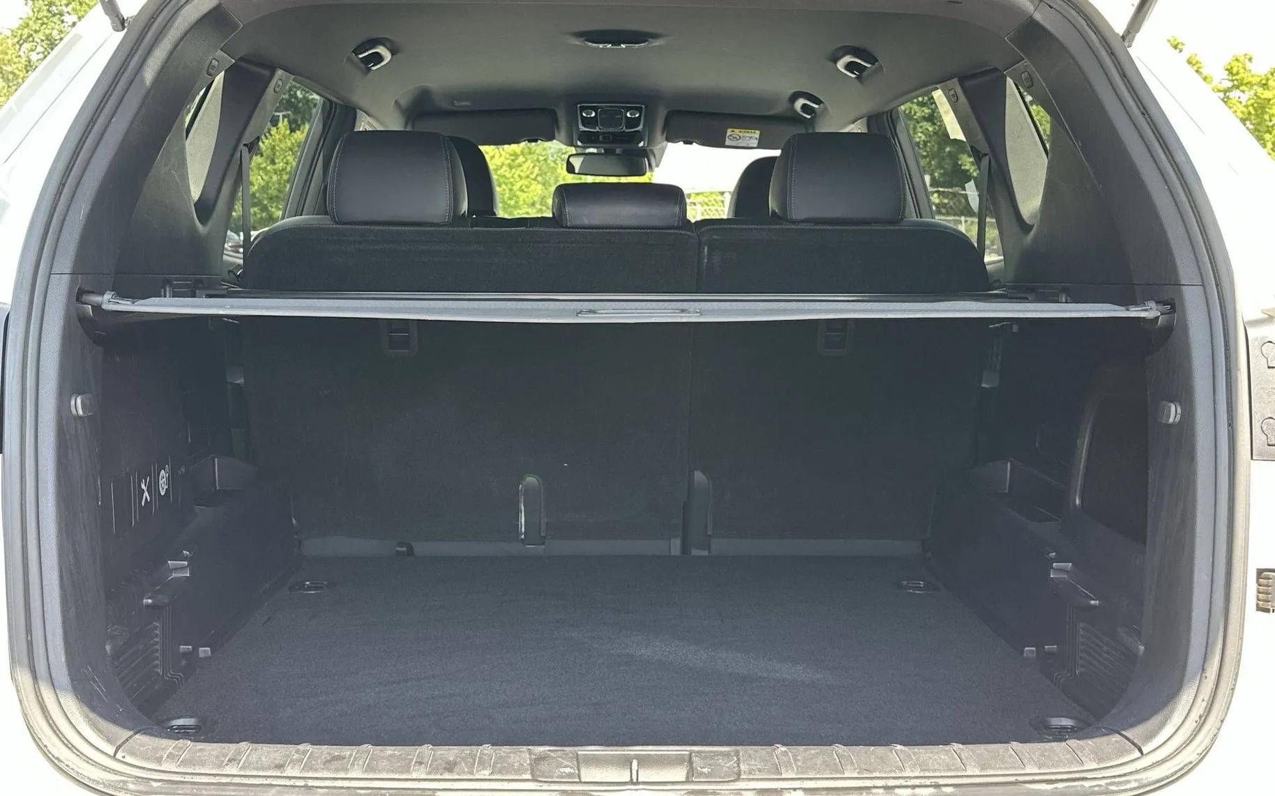 Notranja slika - SsangYong Rexton - 2.2 XDi Limited 4WD AT - 12
