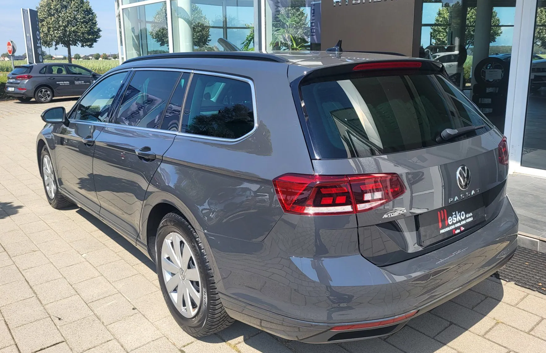 Zunanja slika - Volkswagen Passat - Variant 2.0 TDI DSG-ale-pdc-acc-radar-navi-led-kamera - 4