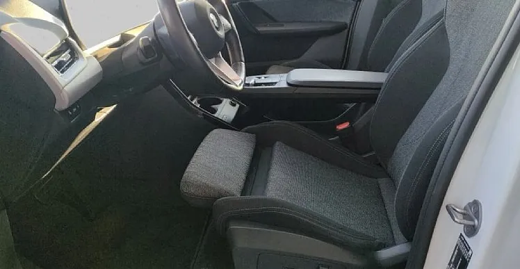 Zunanja slika - BMW X1 - serija :  xDrive20d AT ACC - LED - MRTVI KOTI - 18