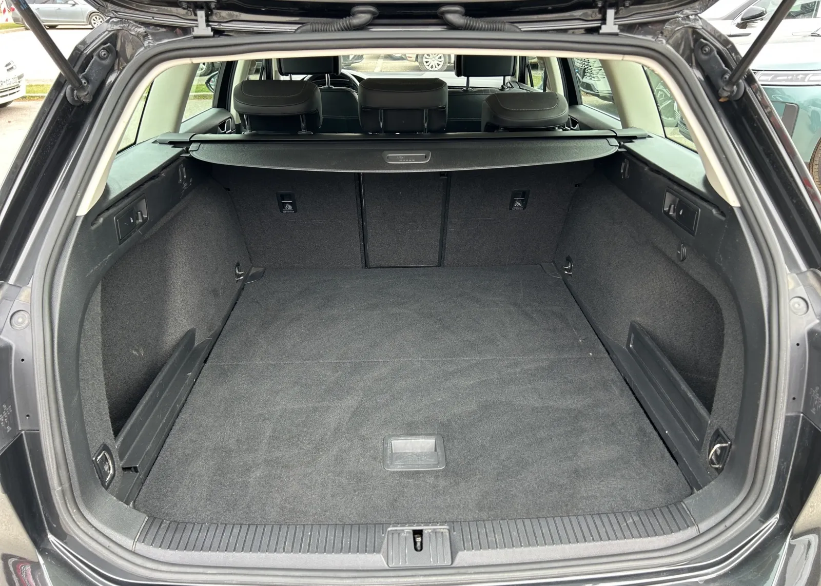 Zunanja slika - Volkswagen Passat - 2.0TDI 4MOTION - 17
