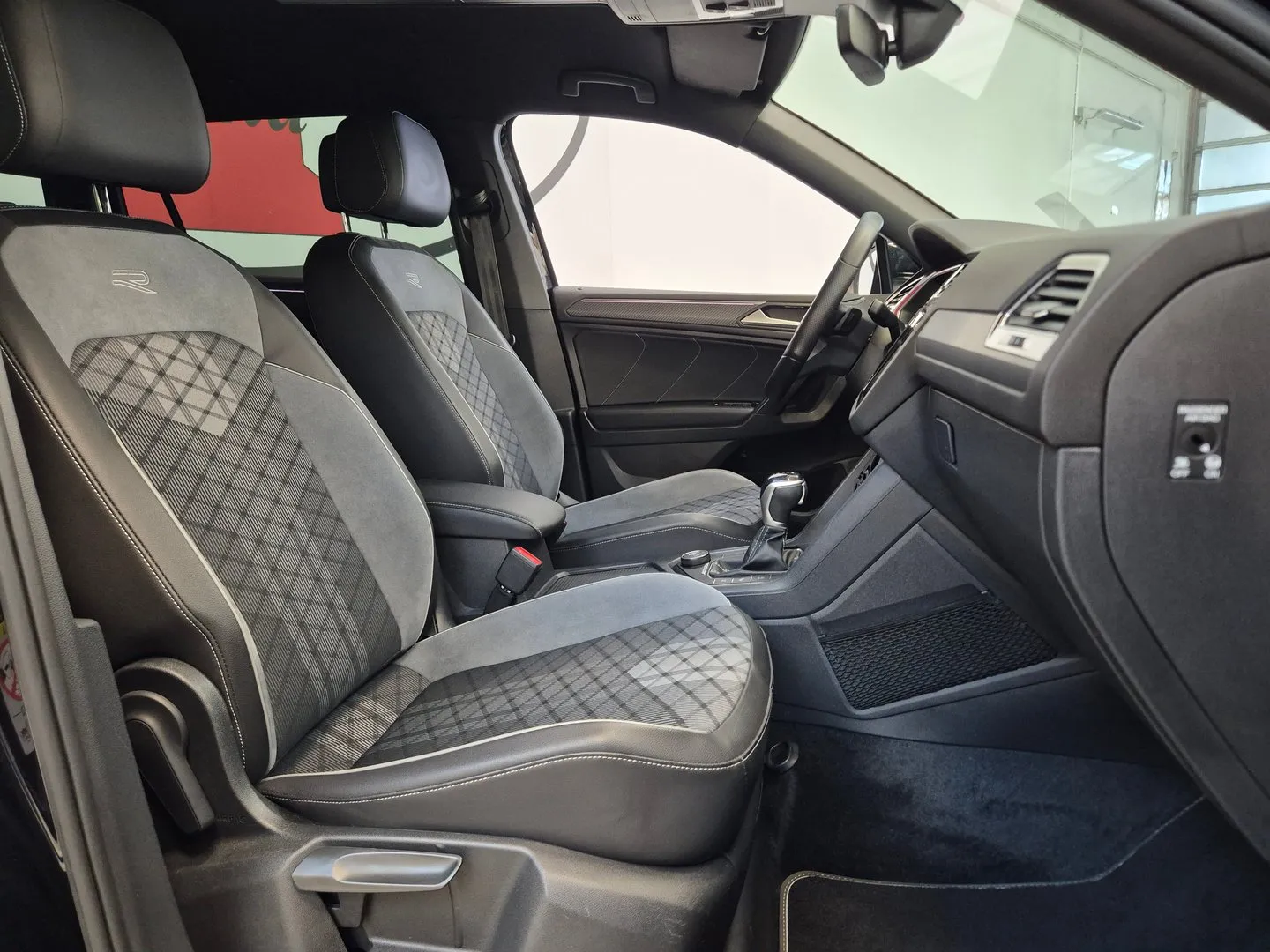 Zunanja slika - Volkswagen Tiguan - Allspace R-Line Ed 2.0 TDI 4M - 11