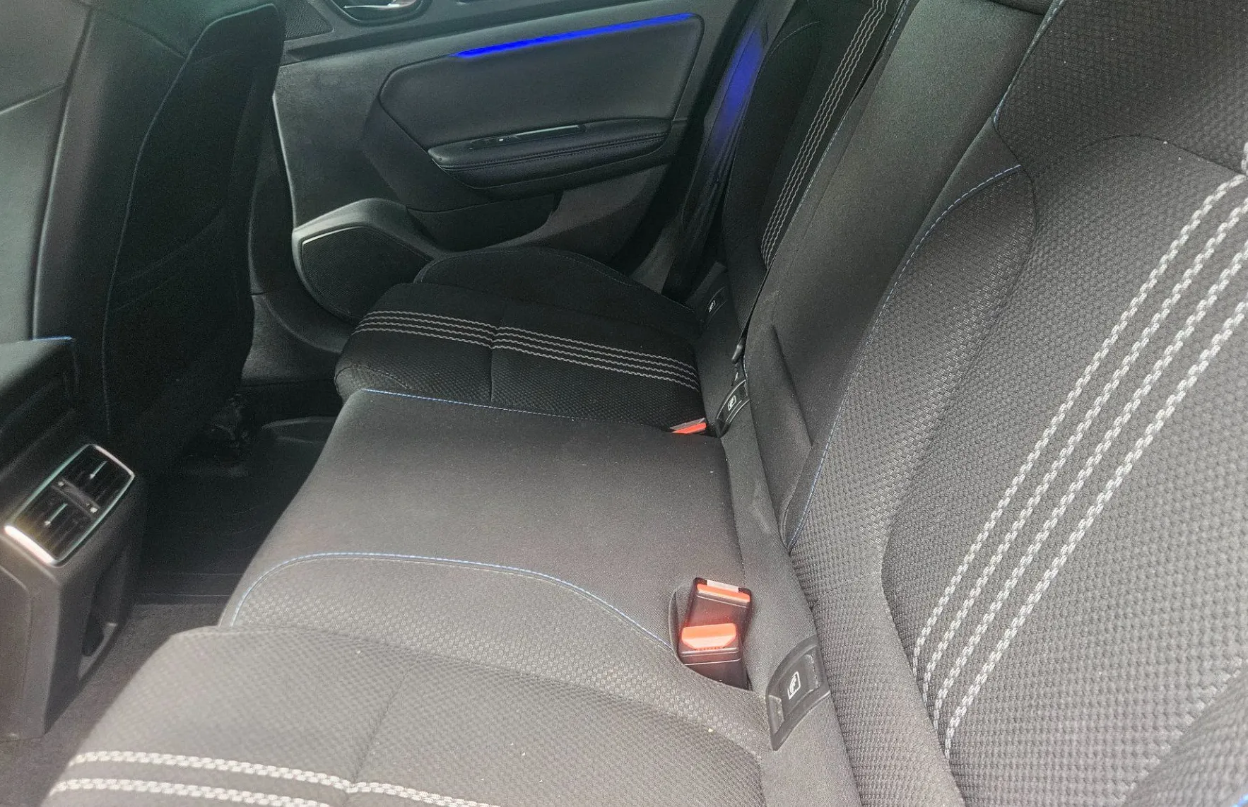 Zunanja slika - Renault Mégane - Megane  Grandtour dCi 110 GT Line - 6