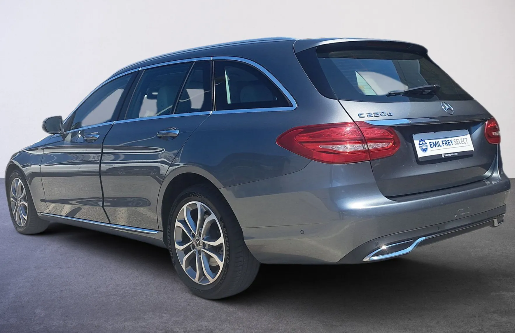 Zunanja slika - Mercedes-Benz C-Razred - C 220 d T Avantgarde - 4