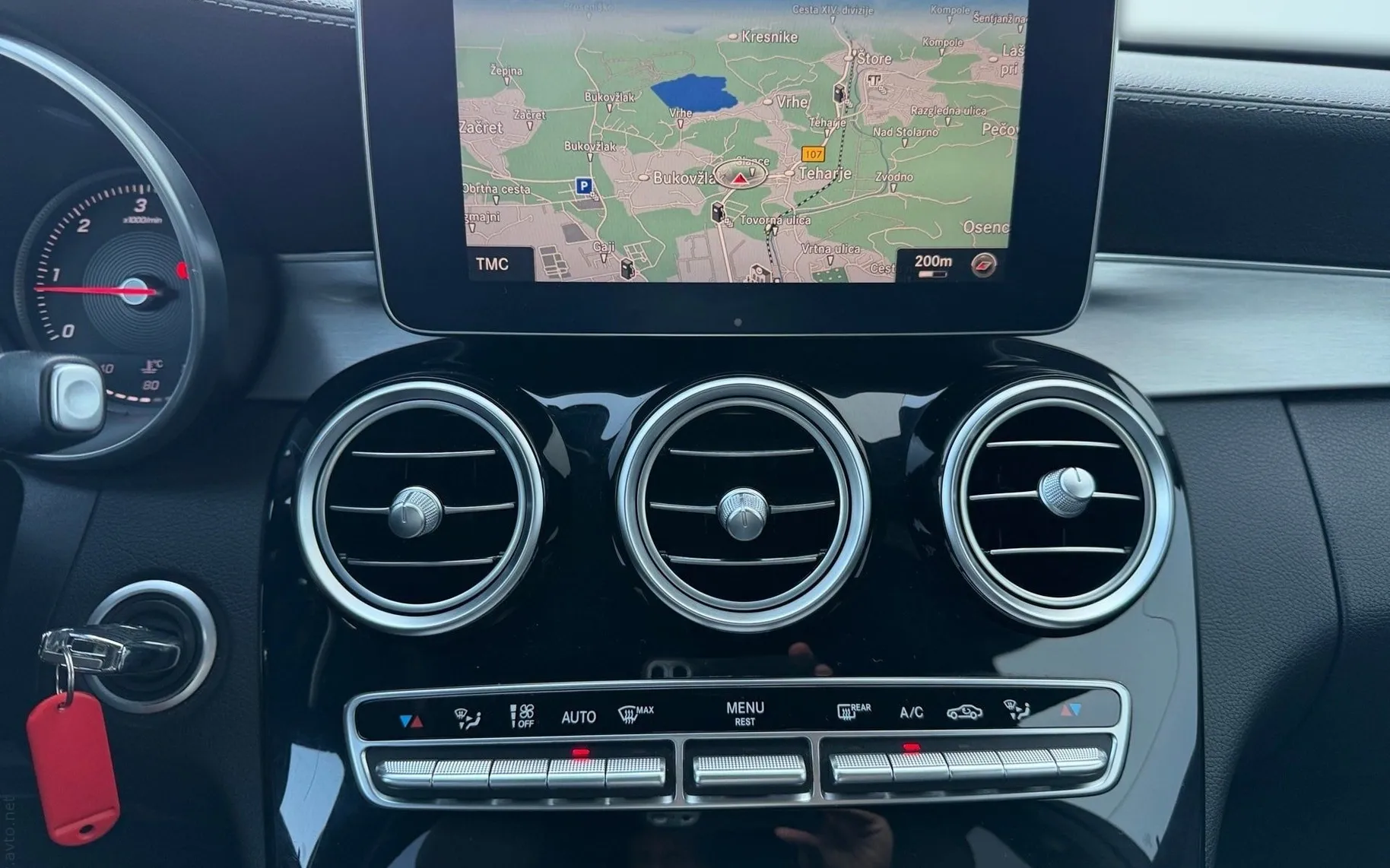 Notranja slika - Mercedes-Benz C-Razred - C 220 d AMG Line-Airmatic-DistronicPlus-Mrtvi kot - 9