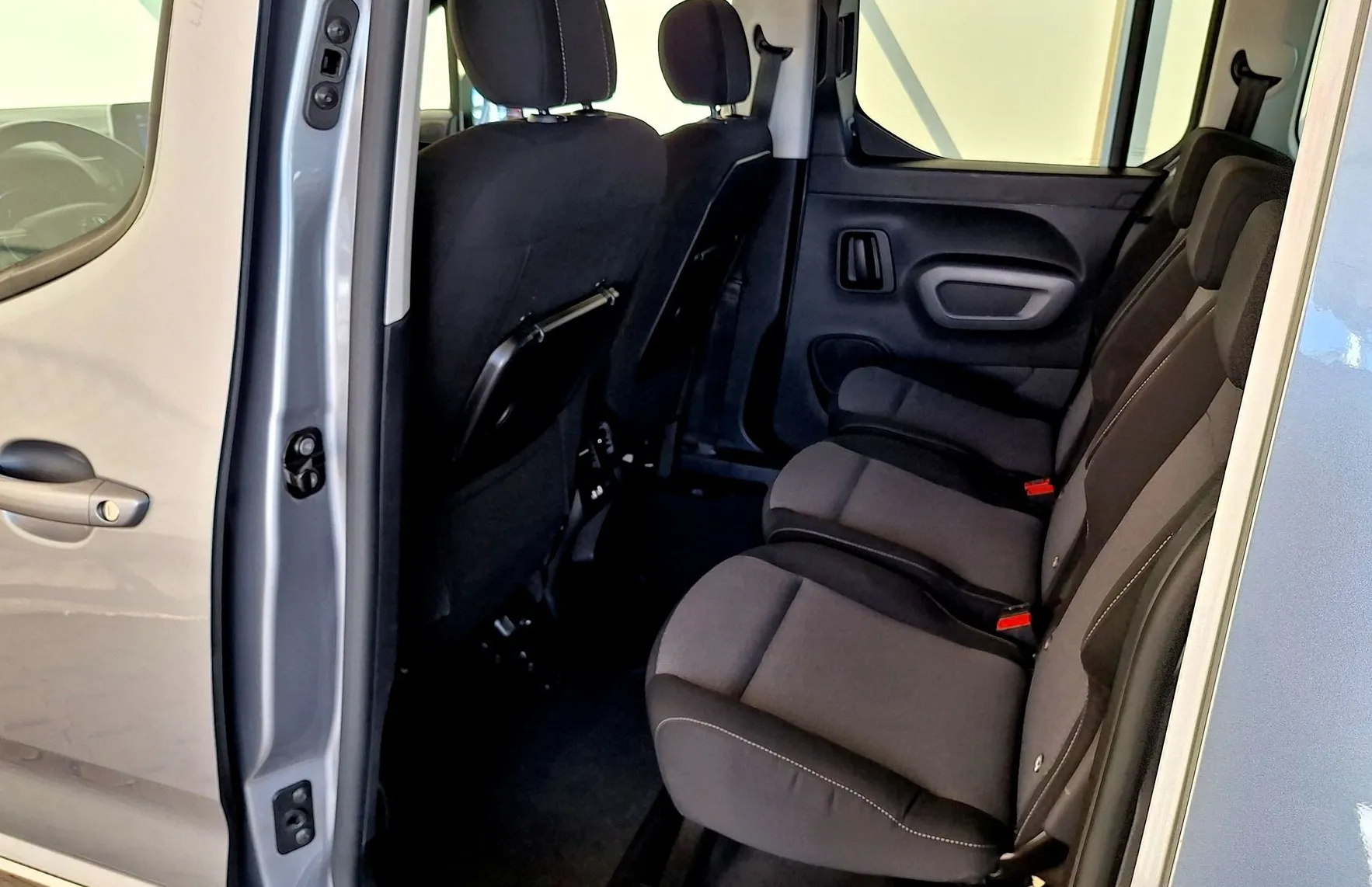 Zunanja slika - Toyota Proace - City Verso 1.5 D Family Pack - 13