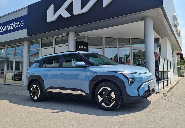 Zunanja slika - KIA EV3 - 58.3 kWh baterija. 150 kW Star - 1