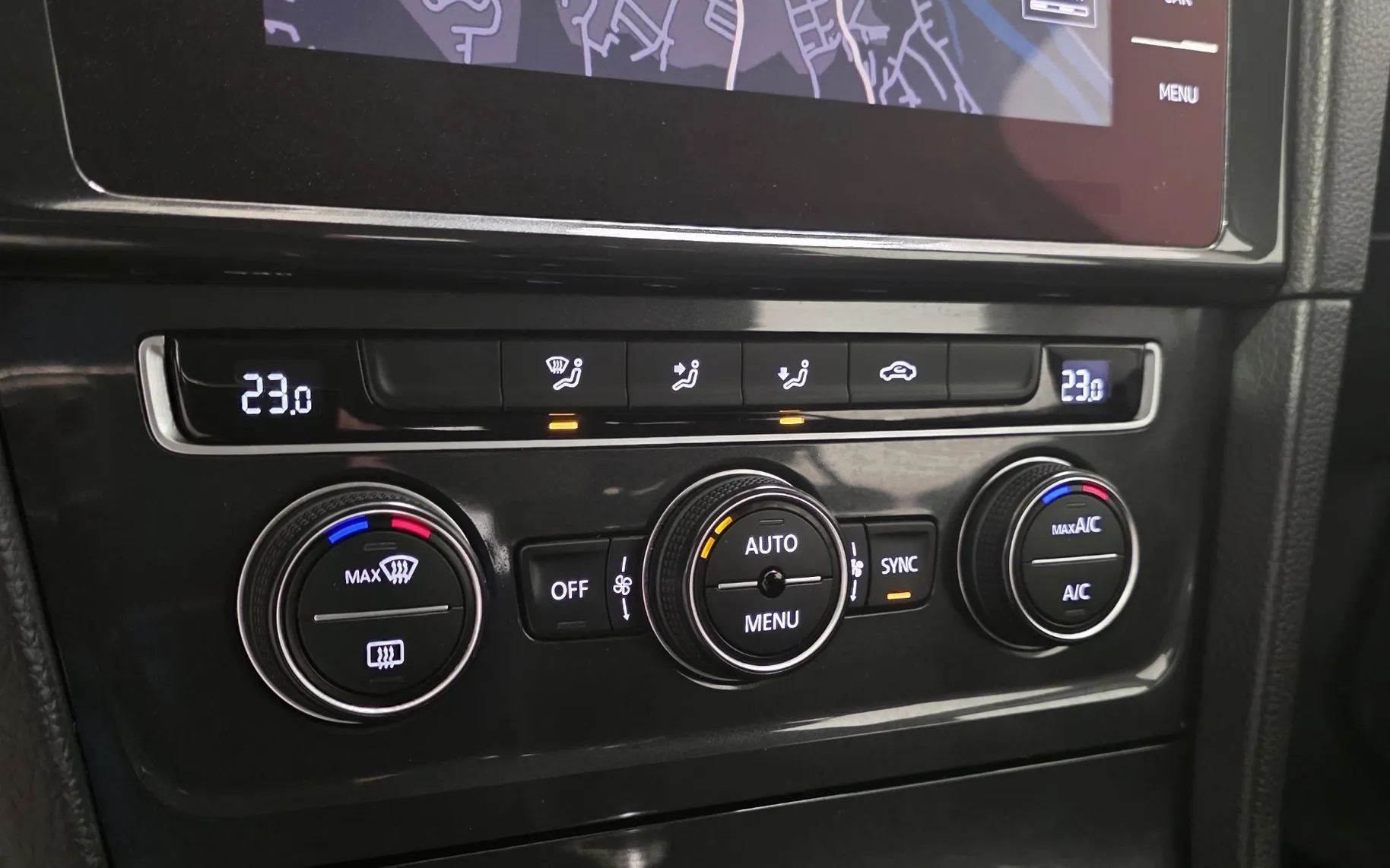 Zunanja slika - VW Golf - Variant 1,6 TDI BMT  85 115 ALU ACC NAVI - 16