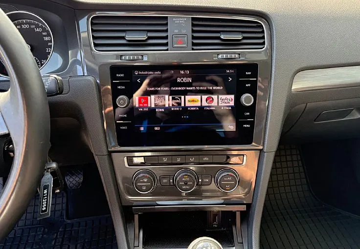 Zunanja slika - Volkswagen Golf - 1.6 TDI 85kW BMT R-Line Edition - 9