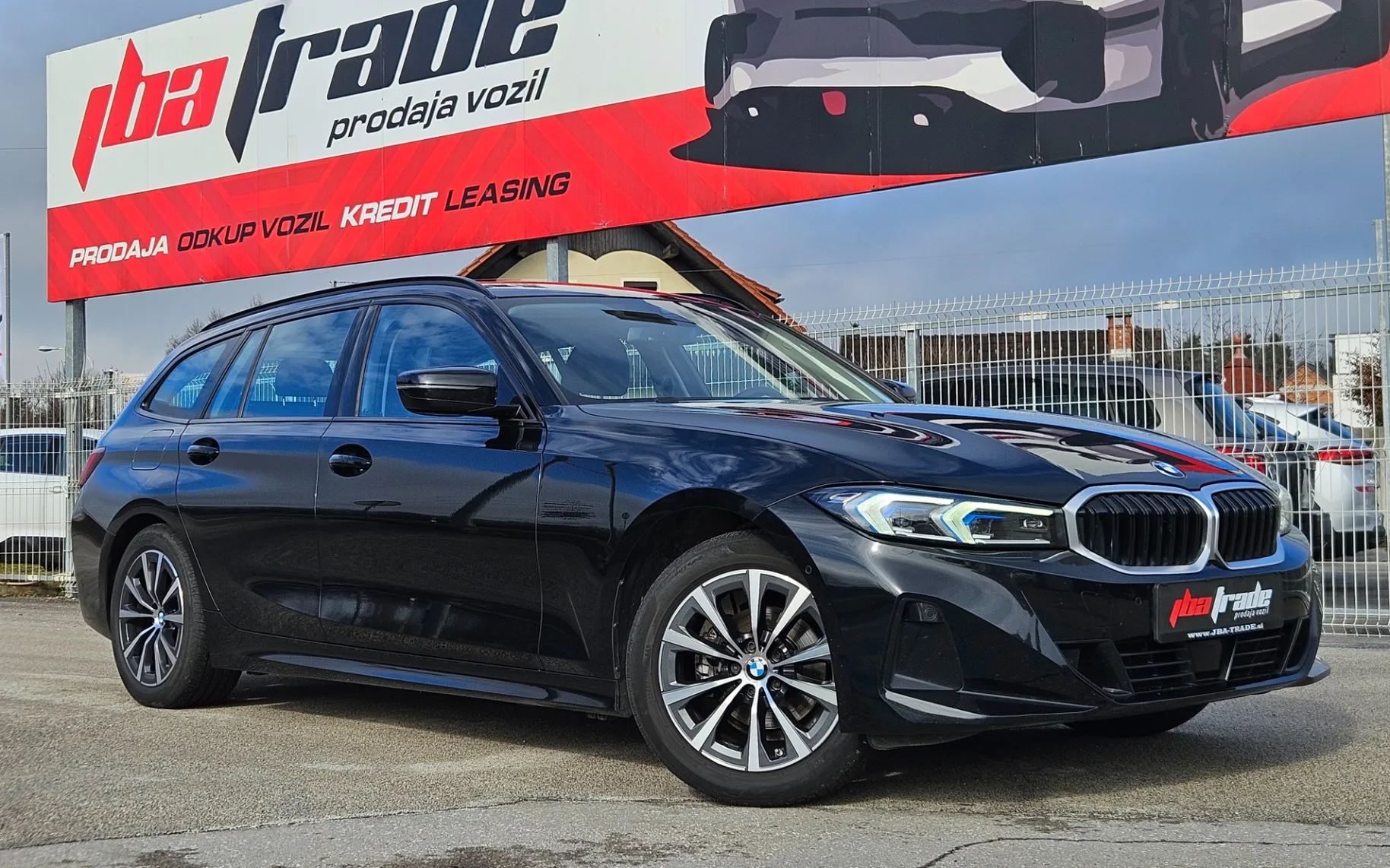 Zunanja slika - BMW Serija 3 - 318i Touring Avt.G21N - 1