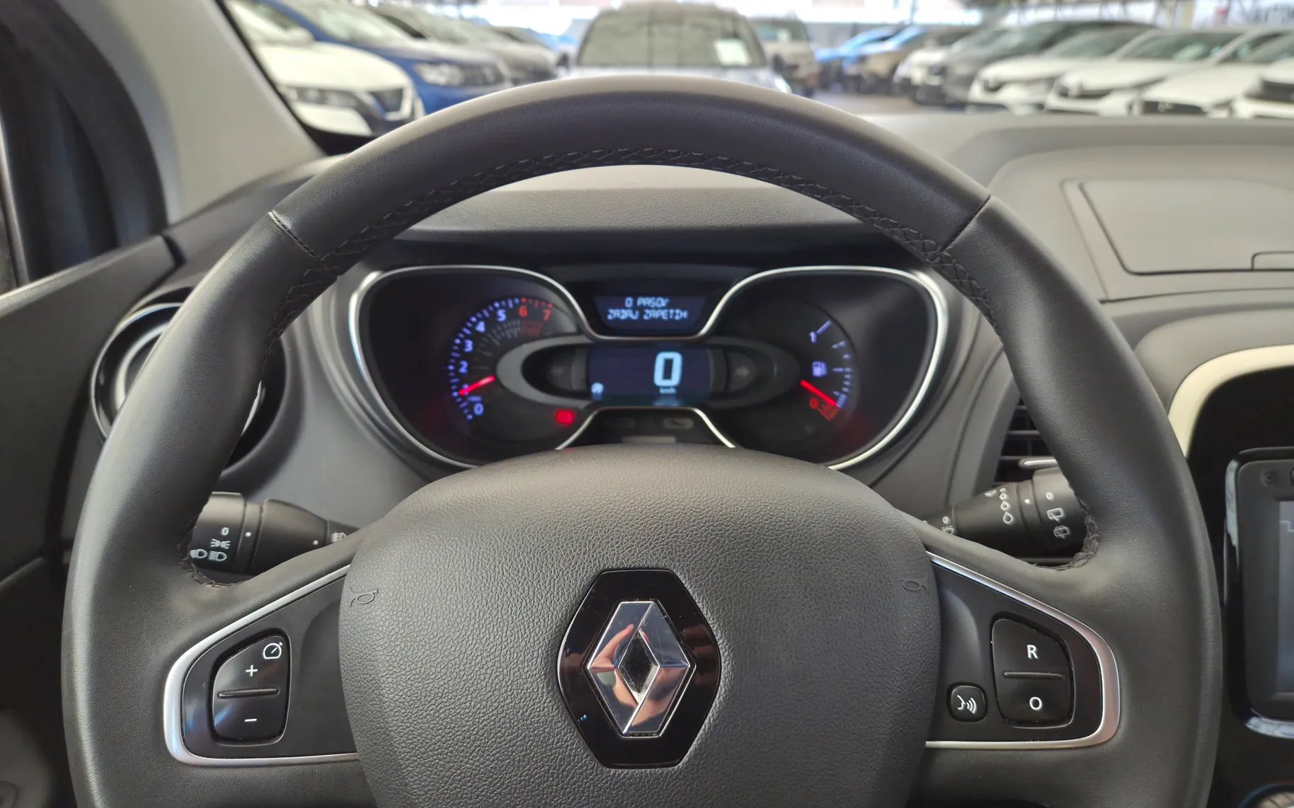 Zunanja slika - Renault Captur - Limited TCe 90 1.LASTNIK SLO.POREKLO - 17