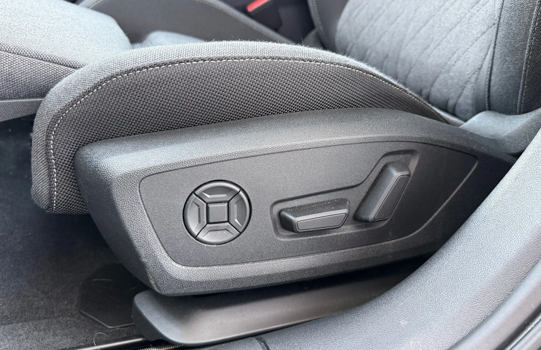 Zunanja slika - Audi A5 - Avant TFSI 150kW S tronic - 16