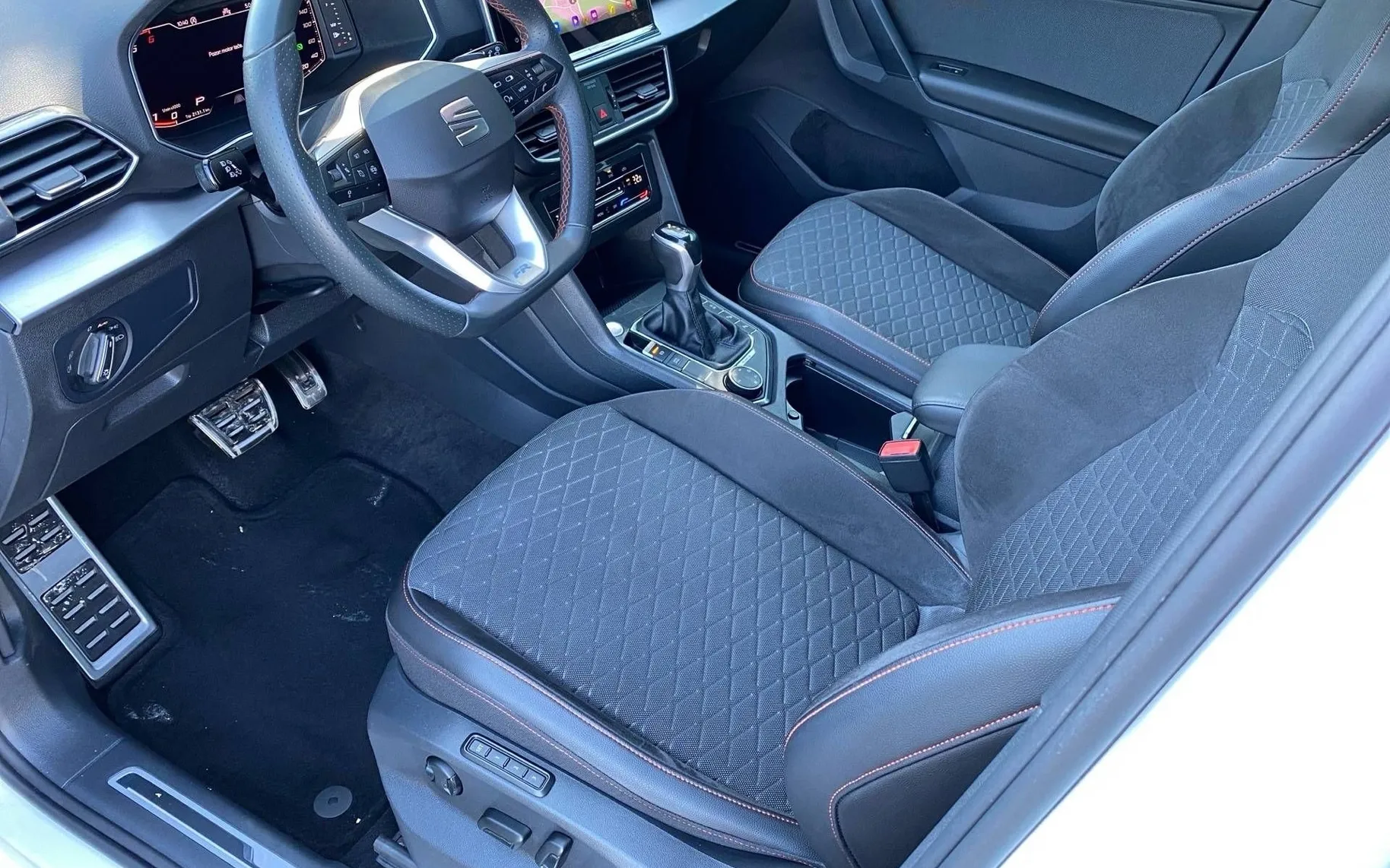Notranja slika - Seat Tarraco - 4Drive 2.0 TDI FR DSG - 7