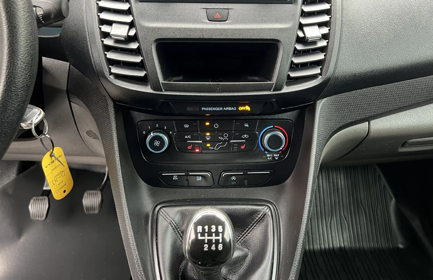 Zunanja slika - Ford Transit Connect - 1.5 tdci - 13