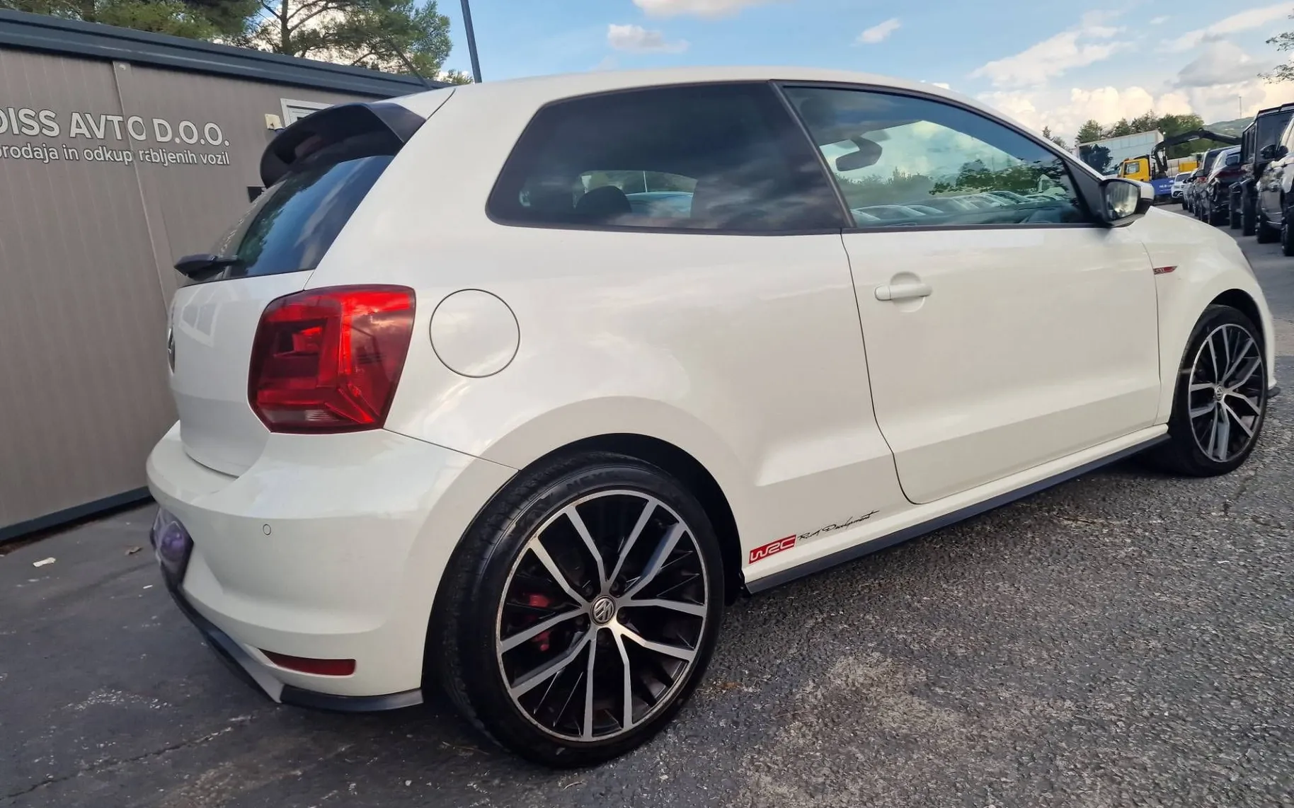 Zunanja slika - Volkswagen Polo - 1.8 GTI DSG NA KREDIT BREZ GA - 1